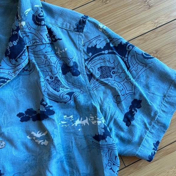 Bobby Chan Printed Shirt - Picture 2 of 5